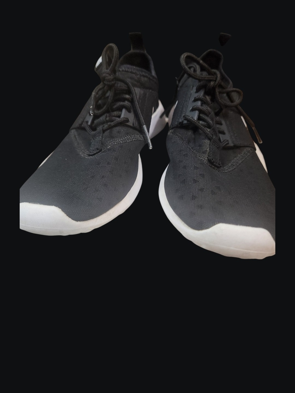 Nike Black and White Running Sneakers - Picture 4 of 9
